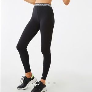 NWT, High Rise Black Legging